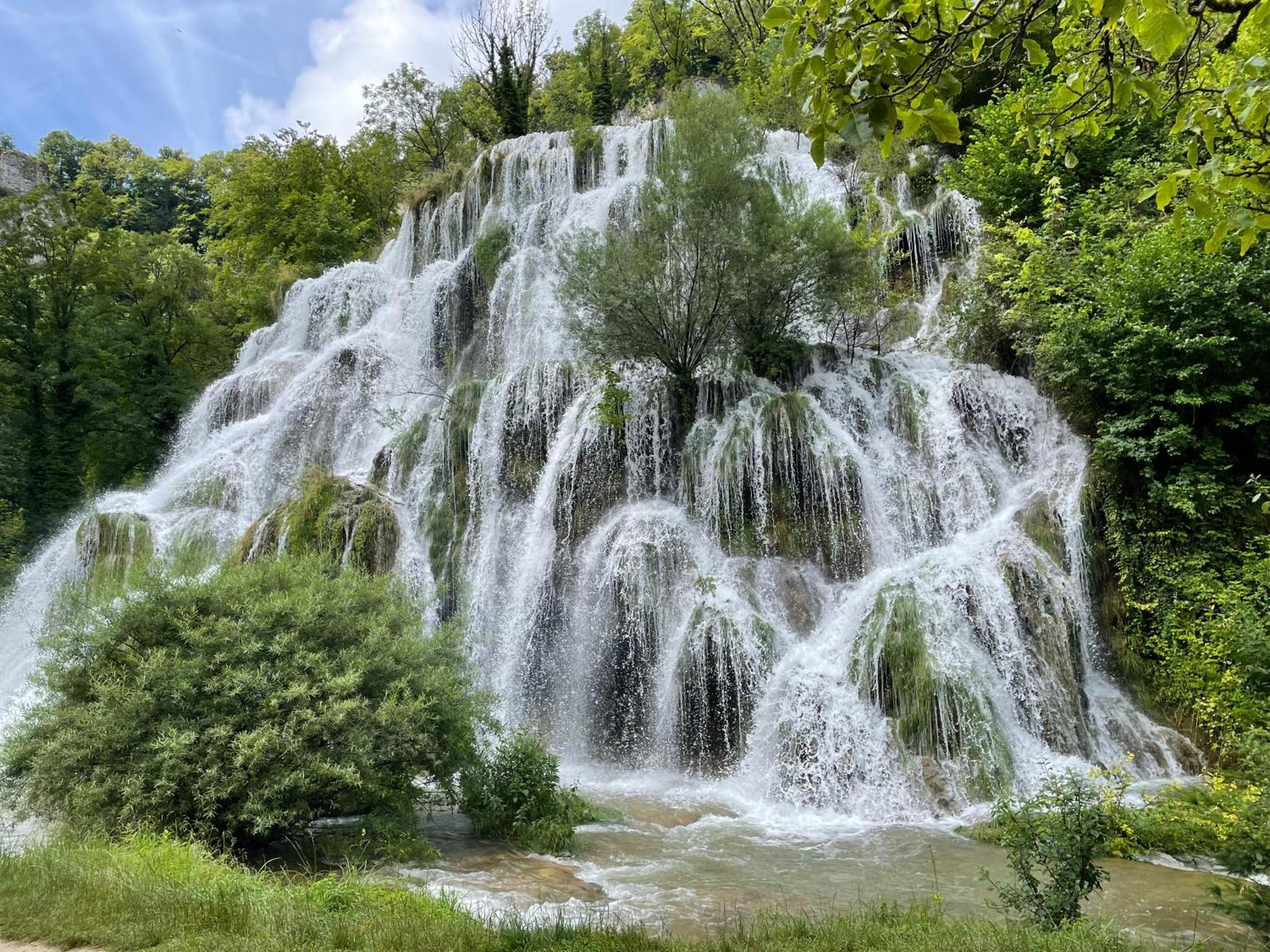 Pont-de-Poitte L'Oreline Au Coeur De La Region Des Lacs Du Jura מראה חיצוני תמונה